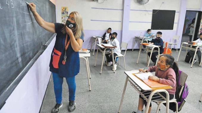 En este momento estás viendo Rodríguez Larreta anunció cómo será la vuelta a clase en el Ciclo Lectivo 2022