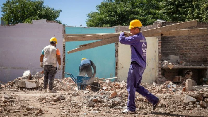 Continúan los trabajos de nuevas obras en el Barrio 20