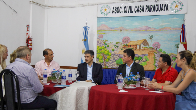 En este momento estás viendo Jorge Macri visitó la Casa de Paraguay