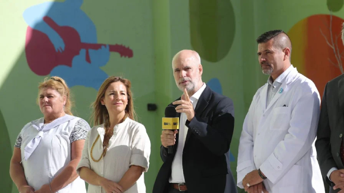 Lee más sobre el artículo Rodríguez Larreta abrió el ciclo lectivo en la Ciudad, con un acto en una escuela de Parque Patricios