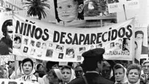 Lee más sobre el artículo Las Abuelas de Plaza de Mayo lanzarán la campaña federal «Identidad en Lucha»