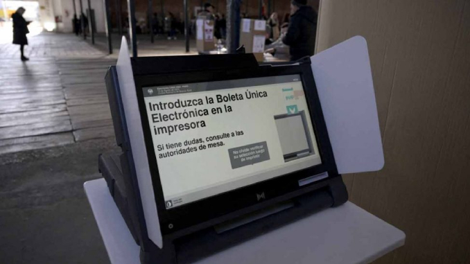 En este momento estás viendo La empresa proveedora del voto electrónico afirmó que el sistema “no falló”