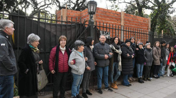 En este momento estás viendo Los vecinos del barrio porteño de Palermo rechazan los usos comerciales del Jardín Botánico