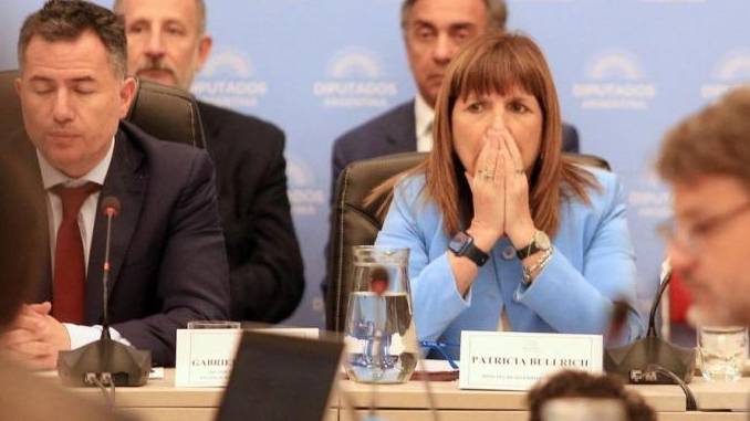 En este momento estás viendo La justicia habilitó la feria para debatir la constitucionalidad del protocolo antipiquetes de Bullrich