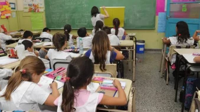 Lee más sobre el artículo El Gobierno de la Ciudad definió cuándo comienzan las clases el 2025